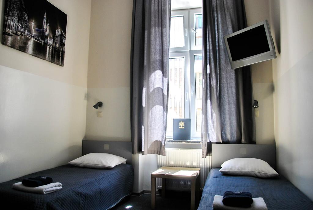Aparthotel Kadetus Krakow Dış mekan fotoğraf