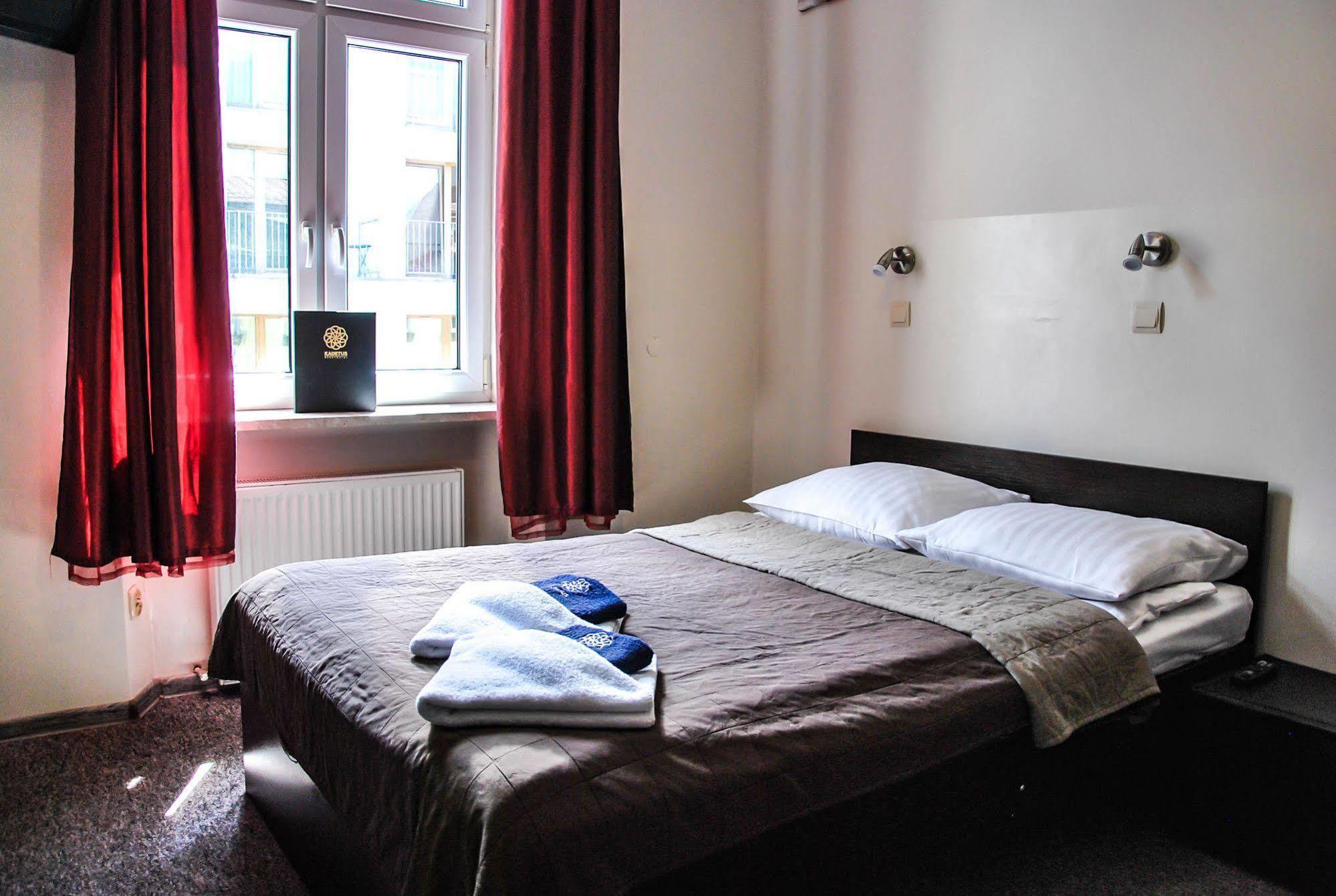 Aparthotel Kadetus Krakow Dış mekan fotoğraf